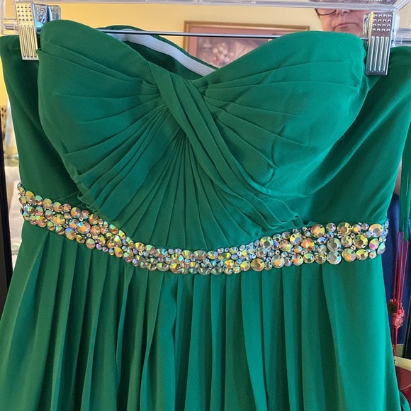 NEW MAY QUEEN qouture jeweled formal dress - Picture 5 of 16